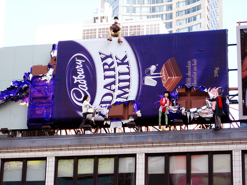 Дизайн на креативна билборд реклама - Cadburry Дизайн на креативна билборд реклама - Cadburry