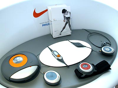 Сътрудничество между Philips и Nike - успешен маркетинг Сътрудничество между Philips и Nike - успешен маркетинг